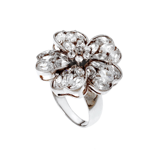 Δαχτυλίδι Λουλούδι σε Επιπλατινωμένο Ασήμι με Ζιργκόν